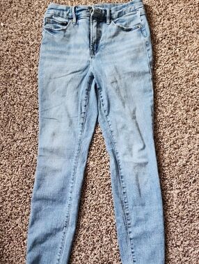 Good American Light Blue Skinny Jeans